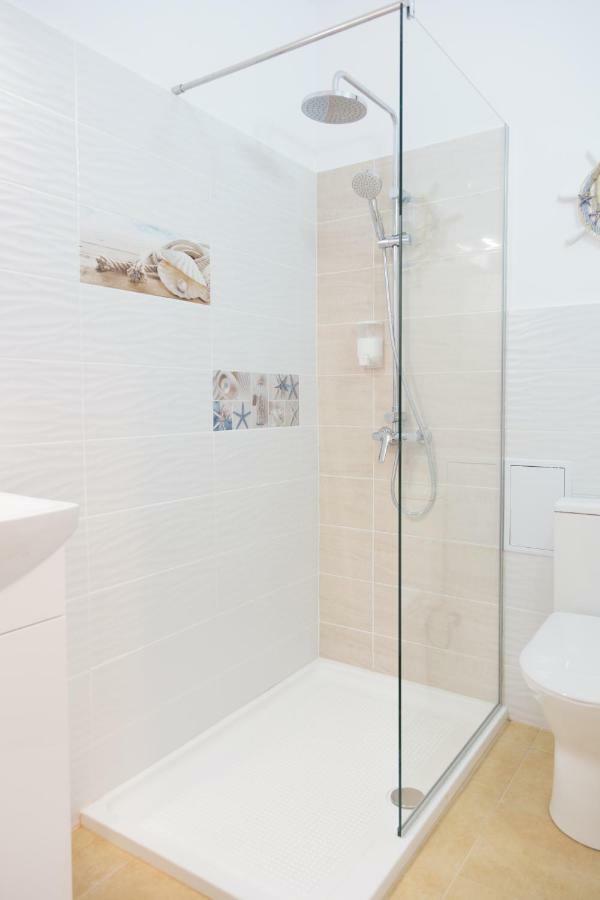 Central Luxury Flat With Terrace - Adela Accommodation - Ideal For Long Stays Bucureşti Exterior foto